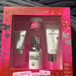 Glamglow new in sealed box clear and glow set